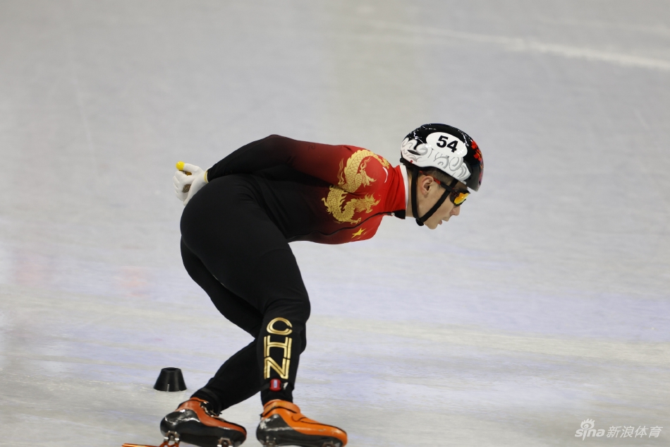 1500米半决赛任子威犯规被取消成绩