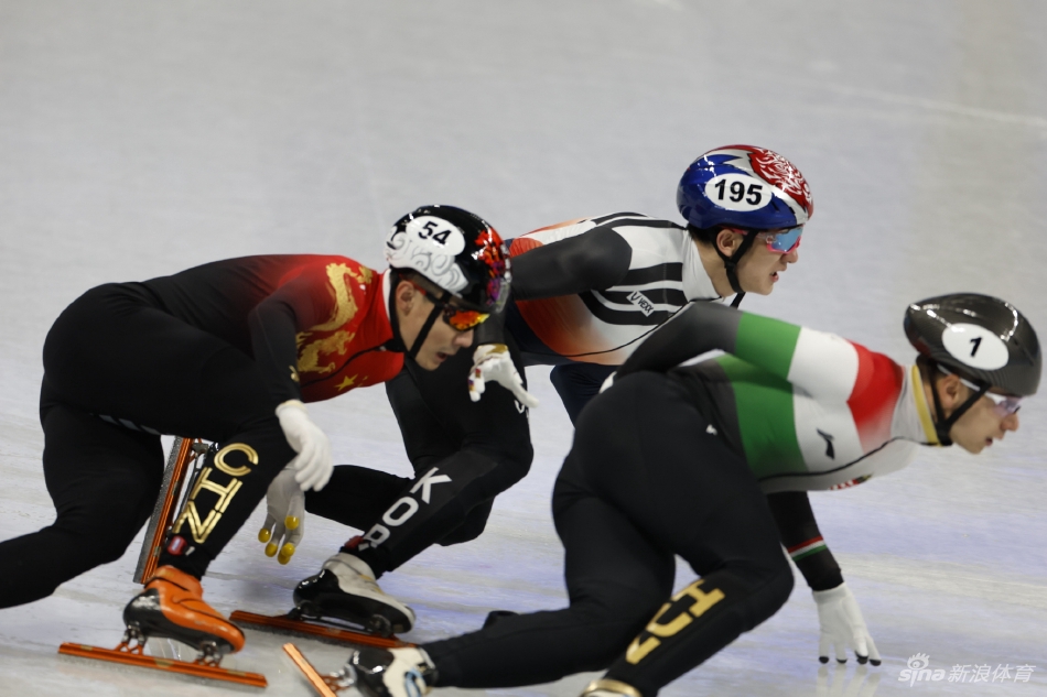 1500米半决赛任子威犯规被取消成绩