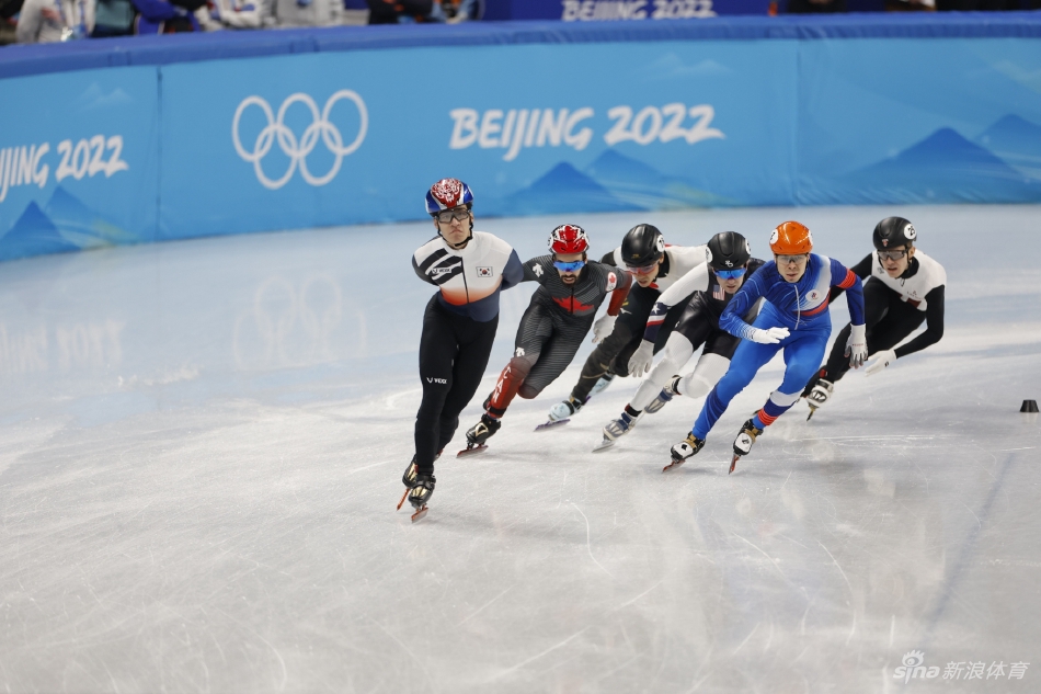 速滑1500米张添翼无缘半决赛 孙龙小组第四