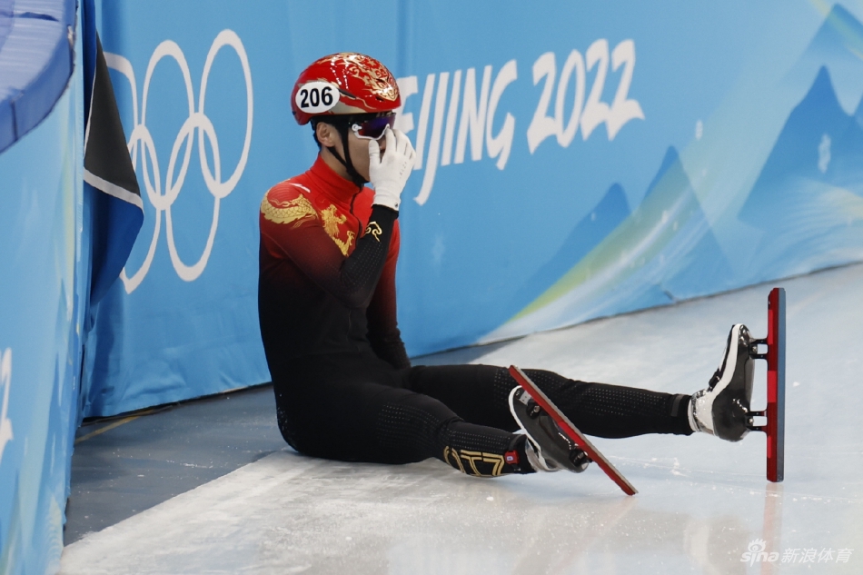 速滑1500米张添翼无缘半决赛 孙龙小组第四