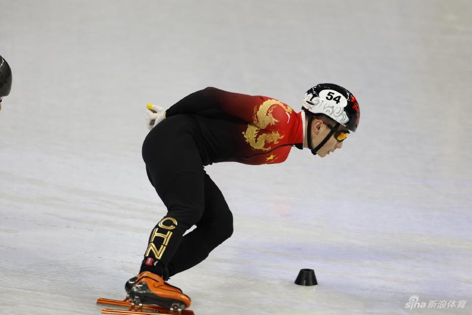 1500米半决赛任子威犯规被取消成绩