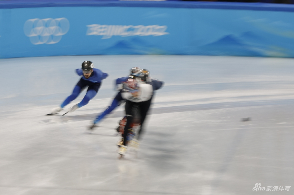 速滑1500米张添翼无缘半决赛 孙龙小组第四