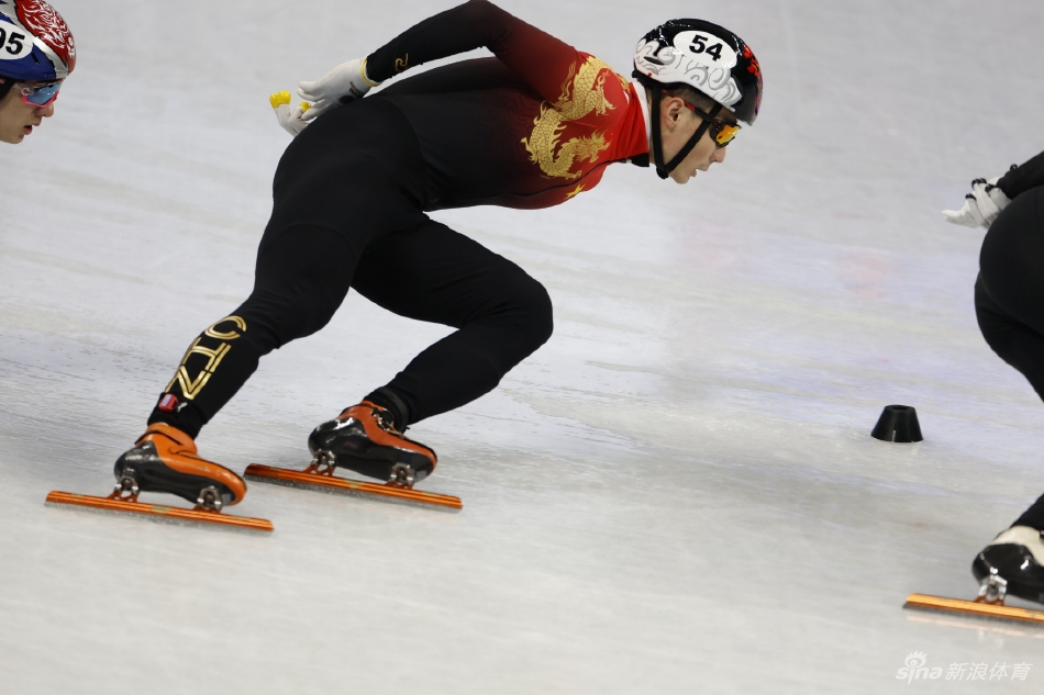 1500米半决赛任子威犯规被取消成绩