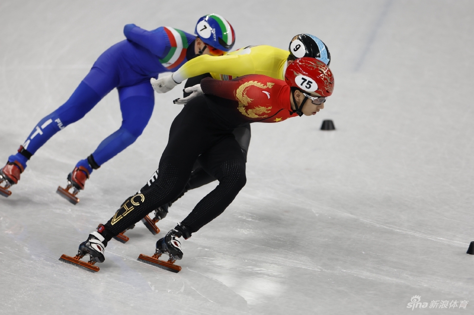 速滑1500米张添翼无缘半决赛 孙龙小组第四