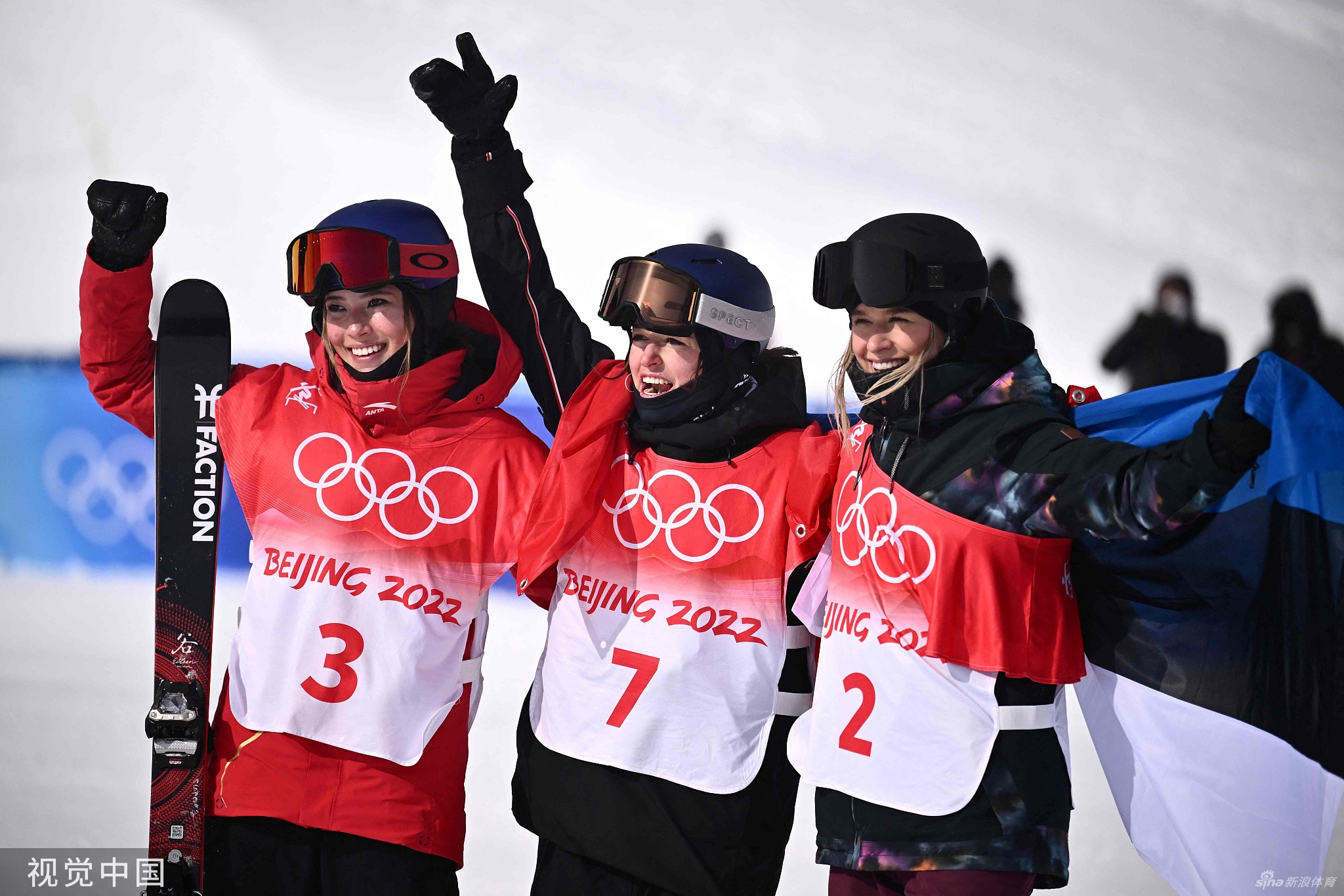 女子坡面障碍技巧谷爱凌摘银