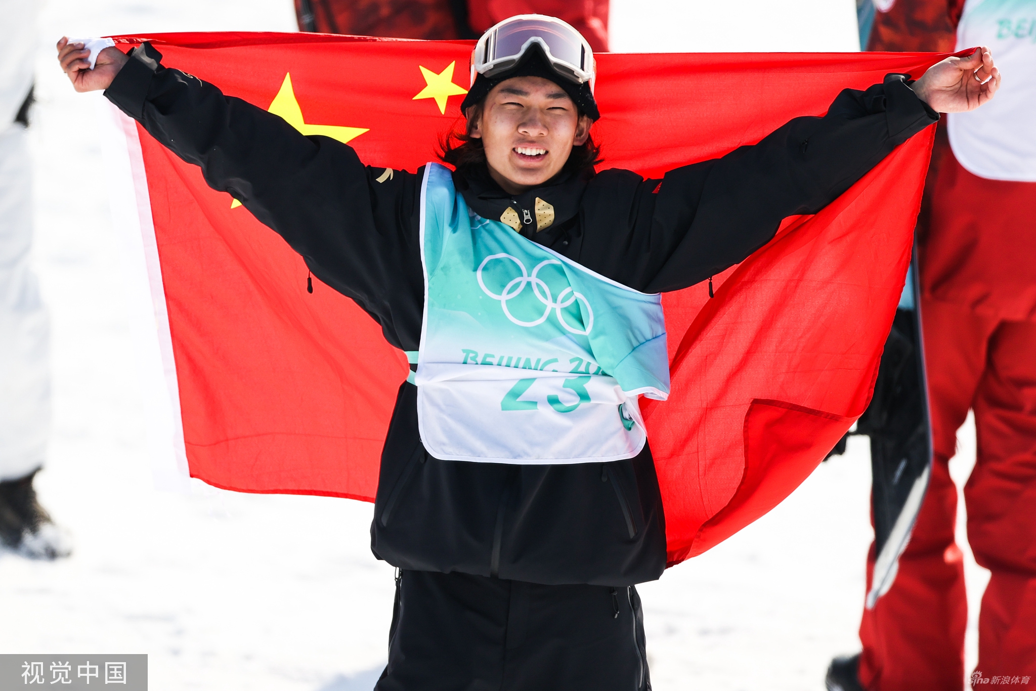 单板滑雪男子大跳台苏翊鸣夺金