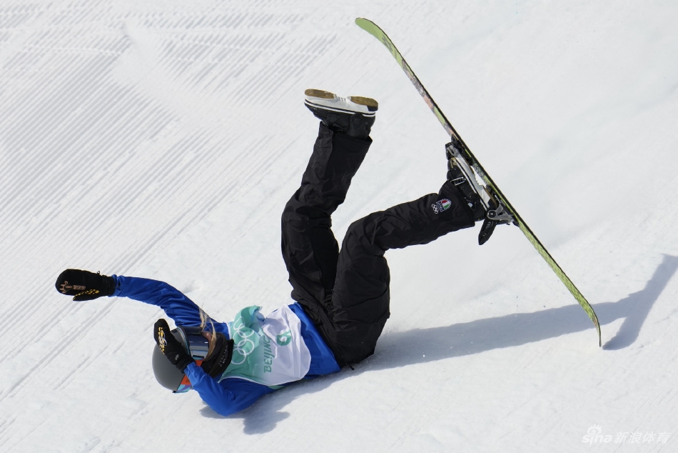 大跳台资格赛谷爱凌首秀晋级决赛