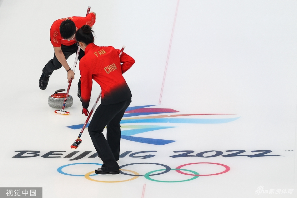 [冰壶混双]范苏圆/凌智5-7负美国组合