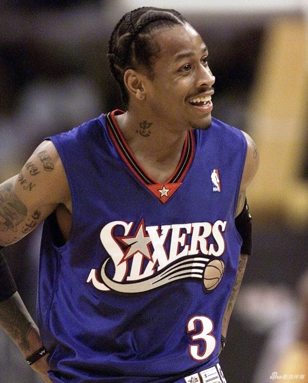 艾弗森45岁生日快乐 感谢球迷：爱所有爱我的人！