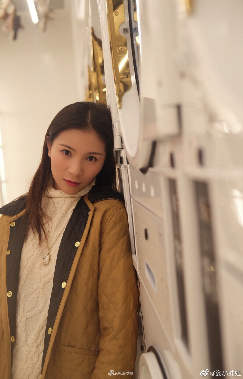 辣妈何姿 活力四射少女感十足