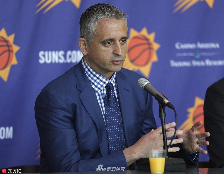 太阳新任主教练科科什科夫亮相