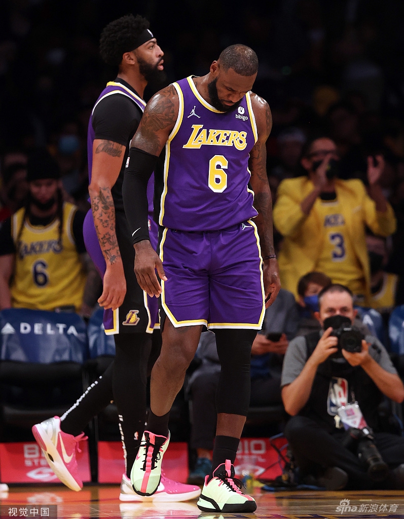 [NBA]骑士101-113湖人 詹姆斯复出