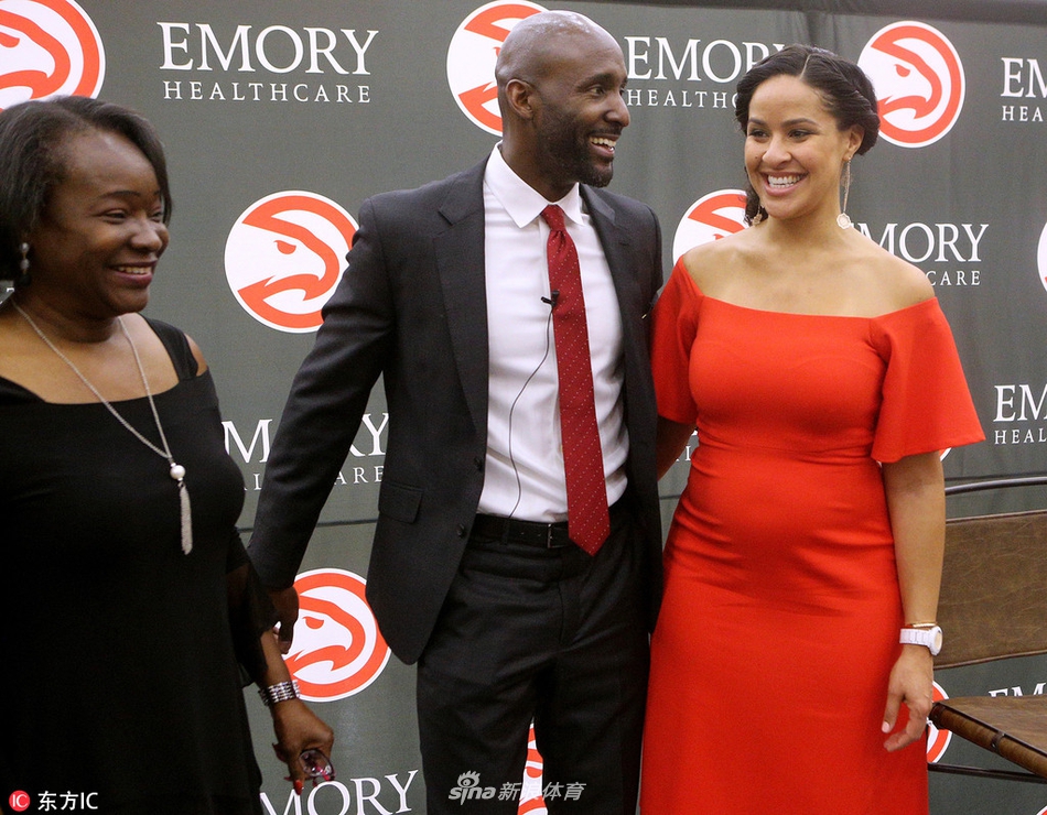 亚特兰大老鹰新帅正式亮相