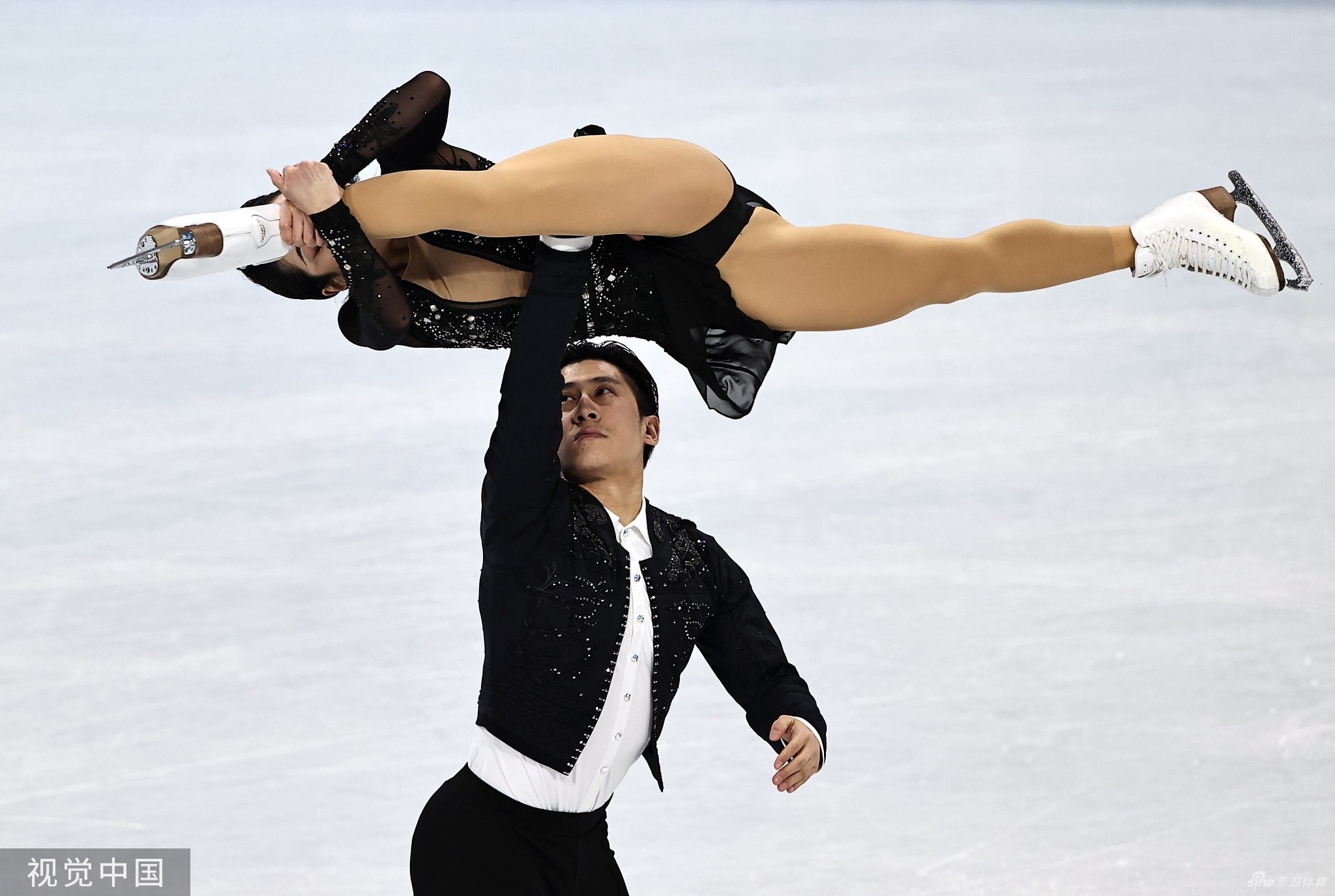 花滑双人短节目韩聪/隋文静排名第一