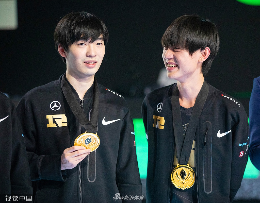 2021英雄联盟季中赛决赛RNG夺冠
