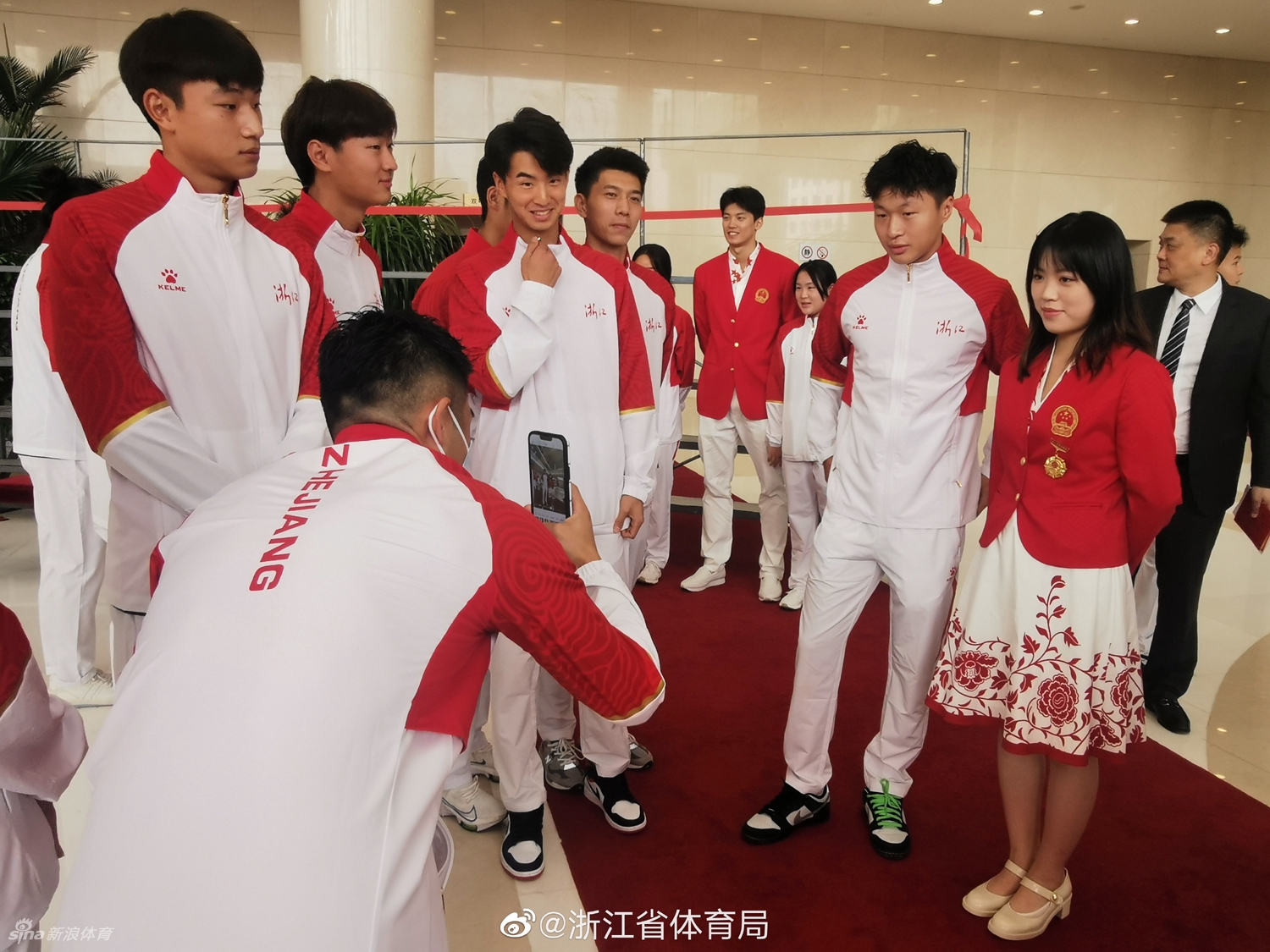 杨倩管晨辰汪顺出席浙江奥运全运表彰大会