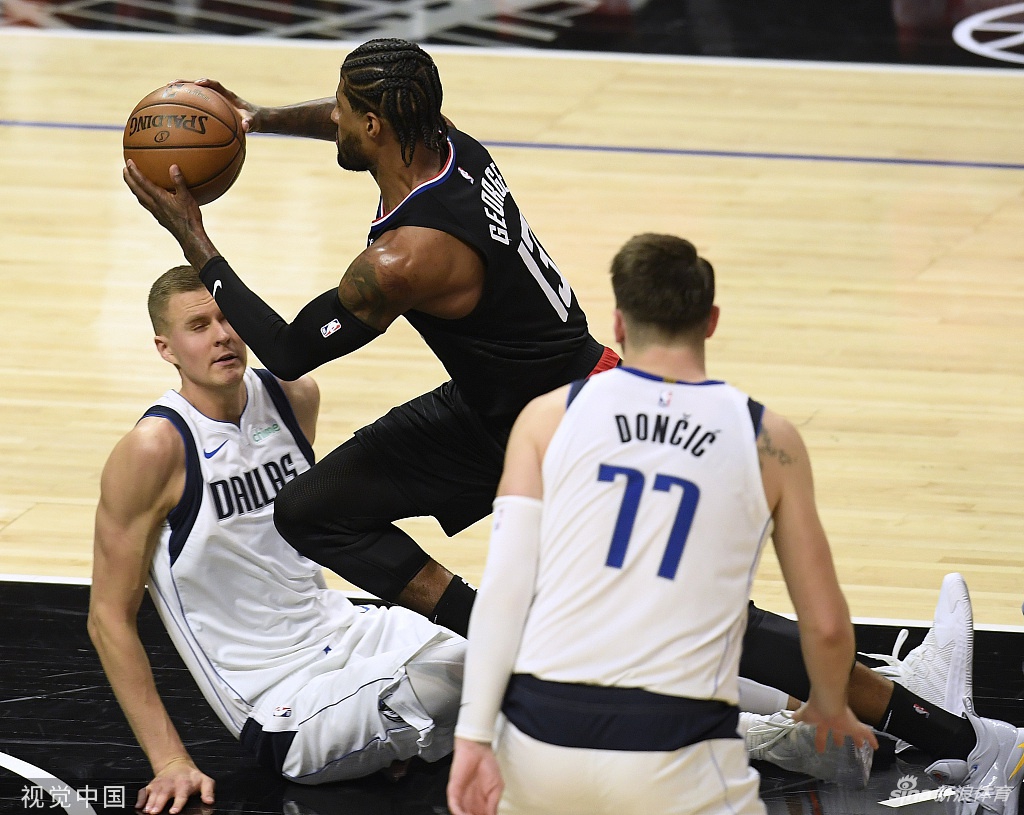 [NBA季后赛]独行侠127-121快船 东契奇39分拿两连胜