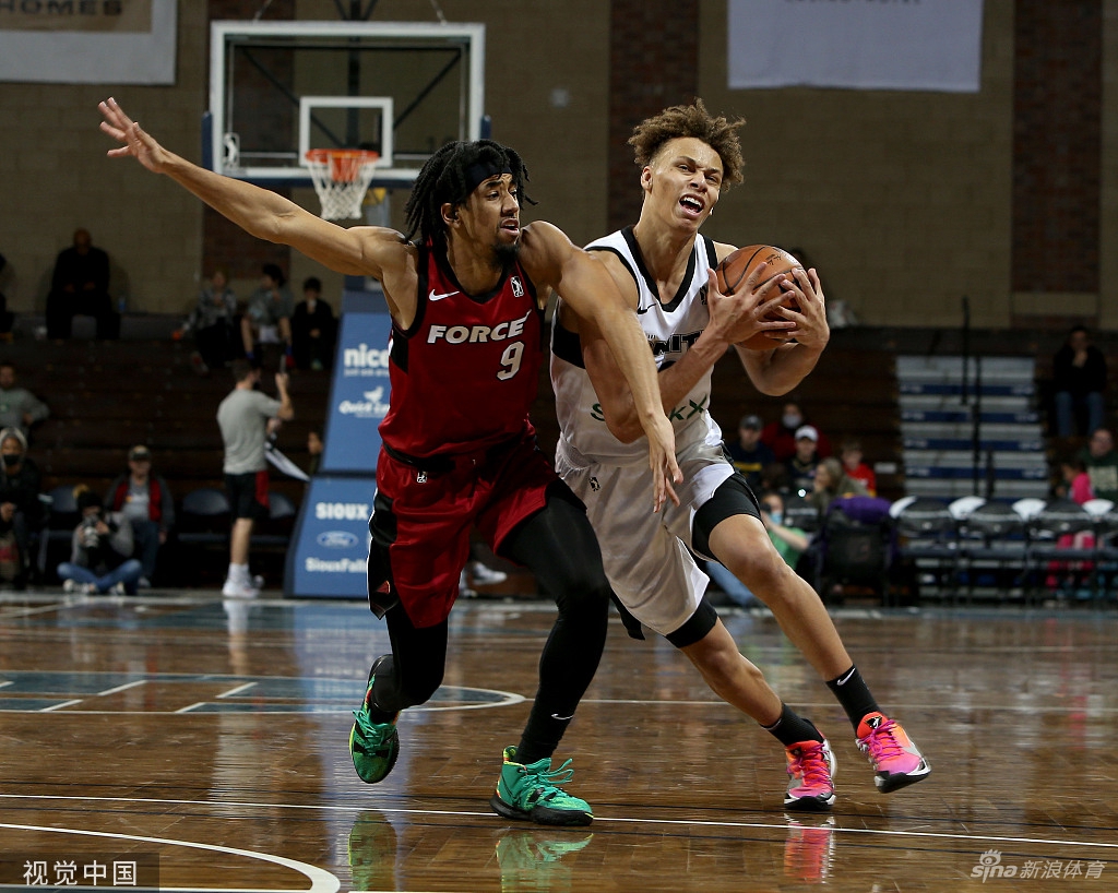 [NBDL]点燃队失利 曾凡博20分钟7分3助攻