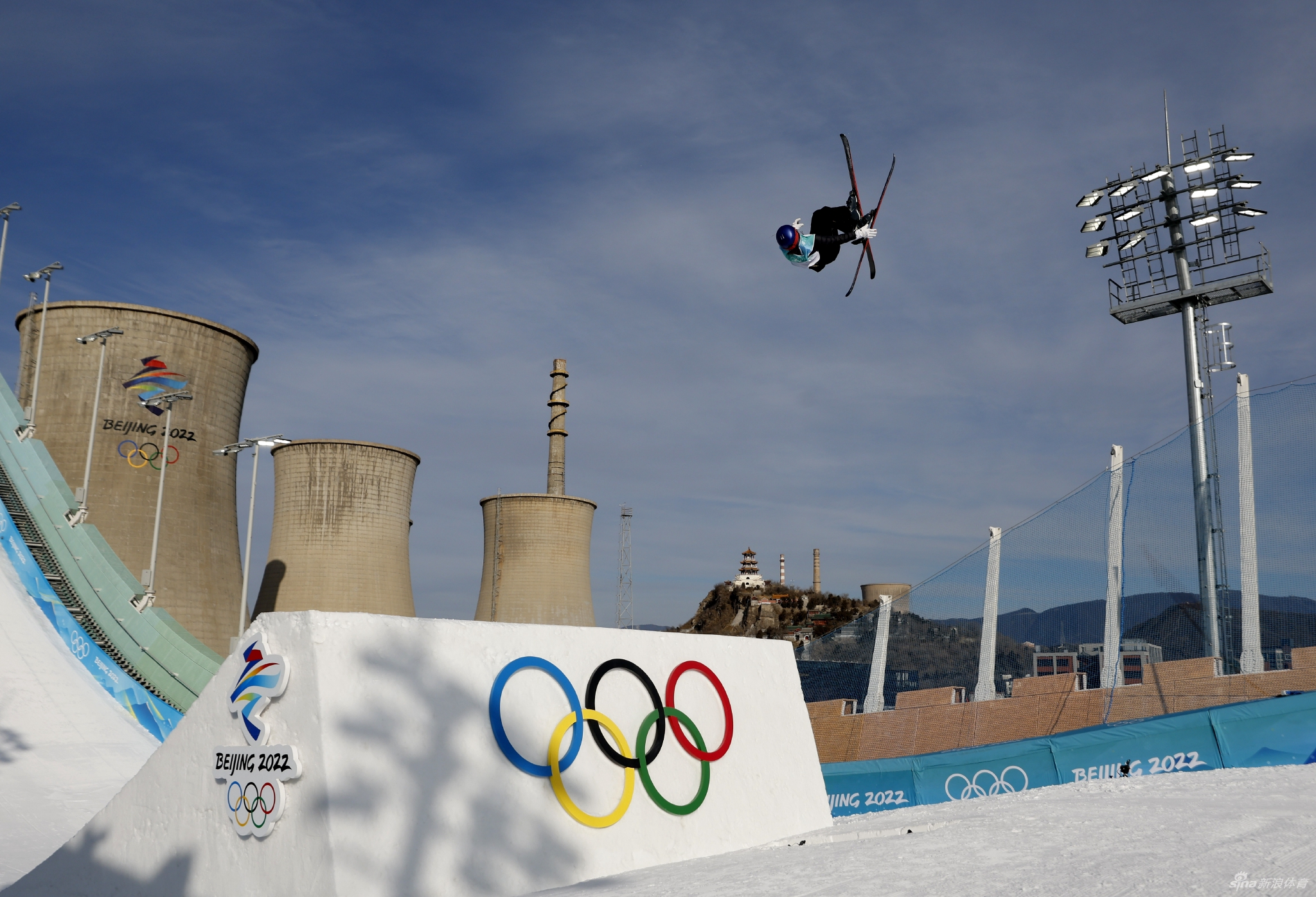 大跳台资格赛谷爱凌首秀晋级决赛