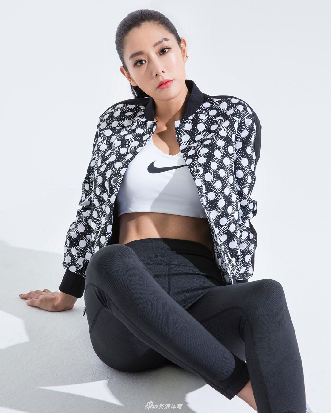 健身女神clara克拉拉最新运动写真