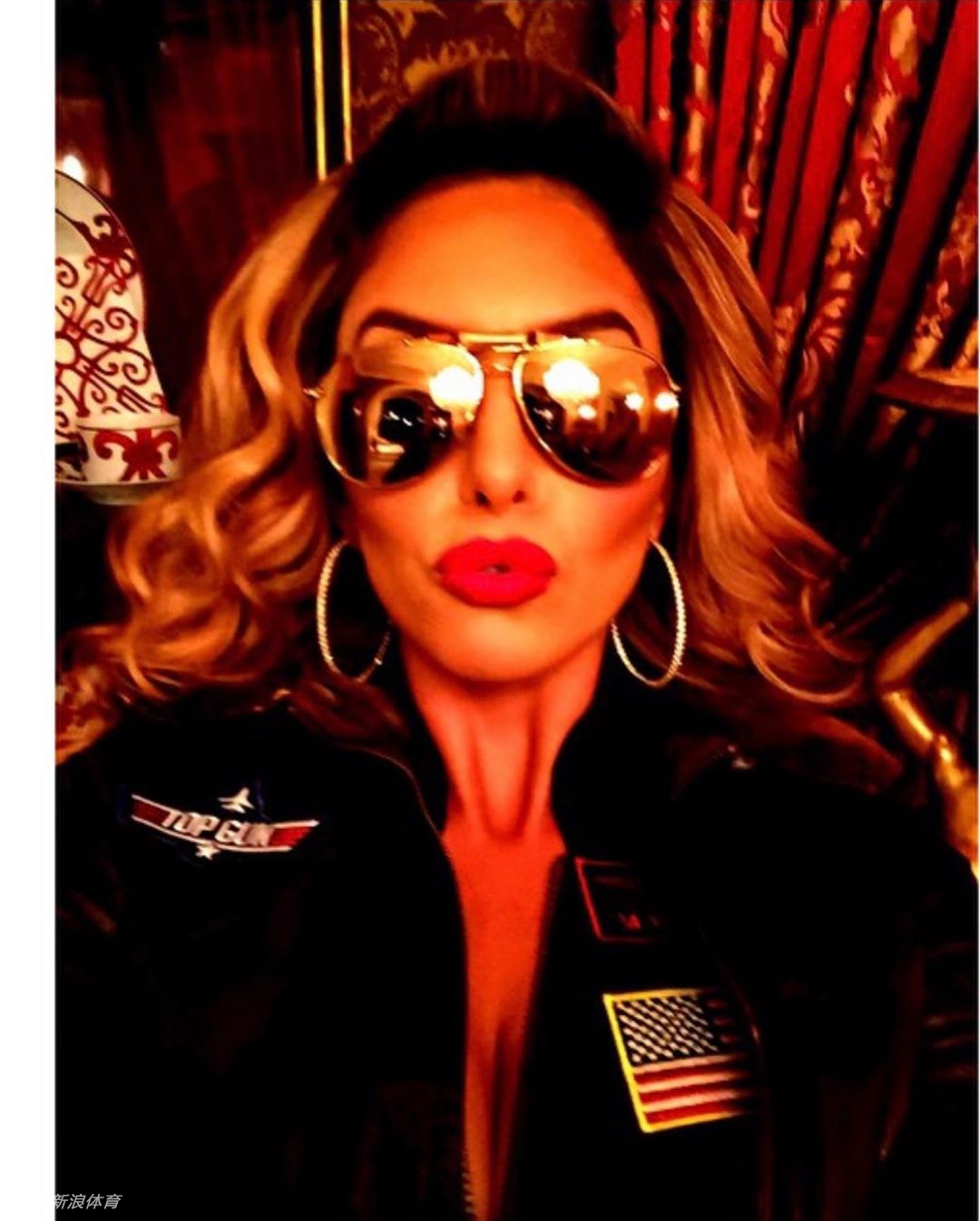 科比美妻瓦妮莎晒历年万圣节装扮 狂野小猫vs火辣女巫