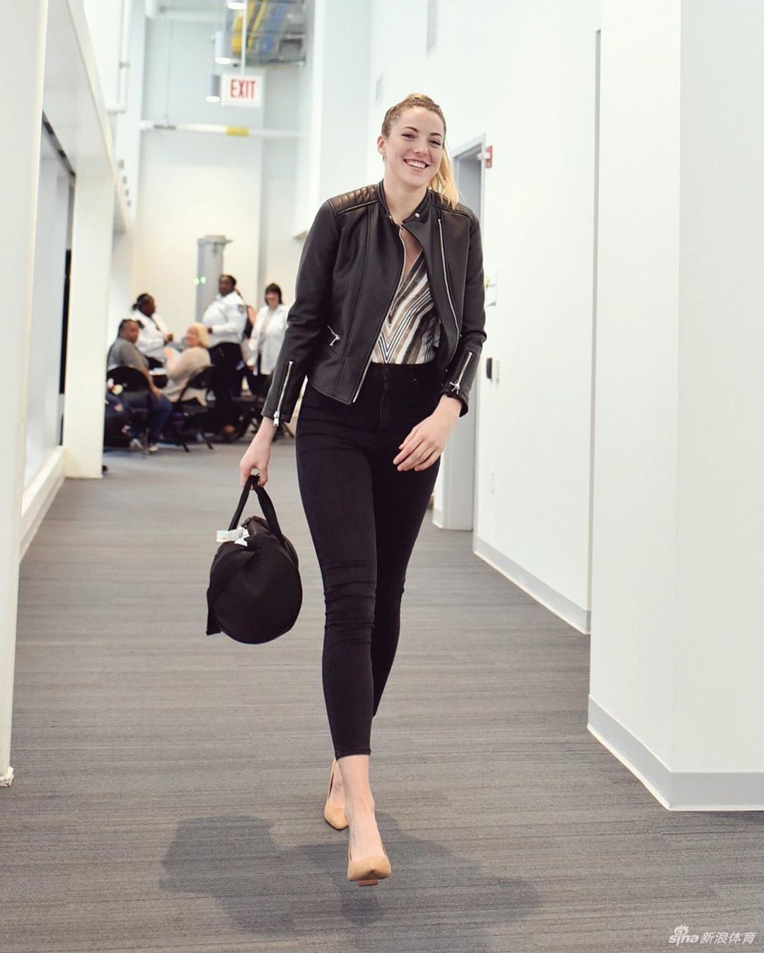 WNBA第一美女球员拍摄全明星赛写真