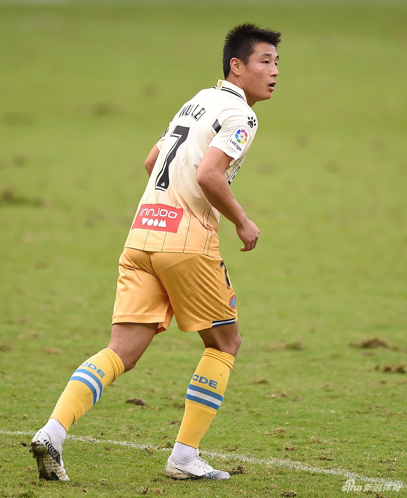[西乙]西班牙人3-0收获4连胜 武磊替补吃黄牌
