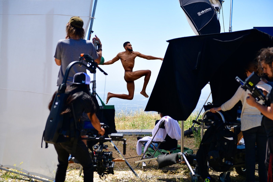 唐斯为ESPN拍摄全裸写真大片