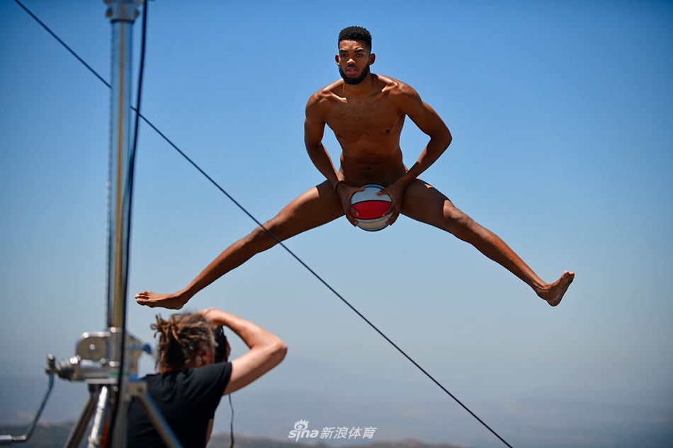 唐斯为ESPN拍摄全裸写真大片