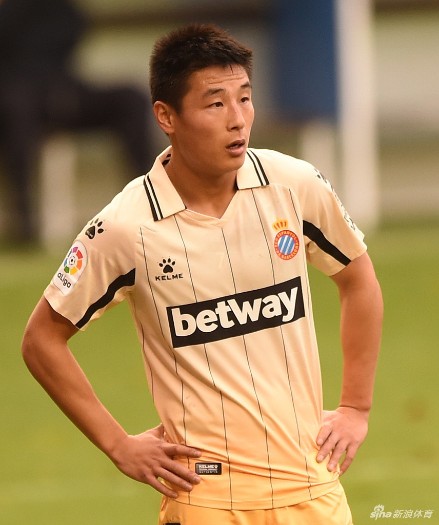 [西乙]西班牙人3-0收获4连胜 武磊替补吃黄牌