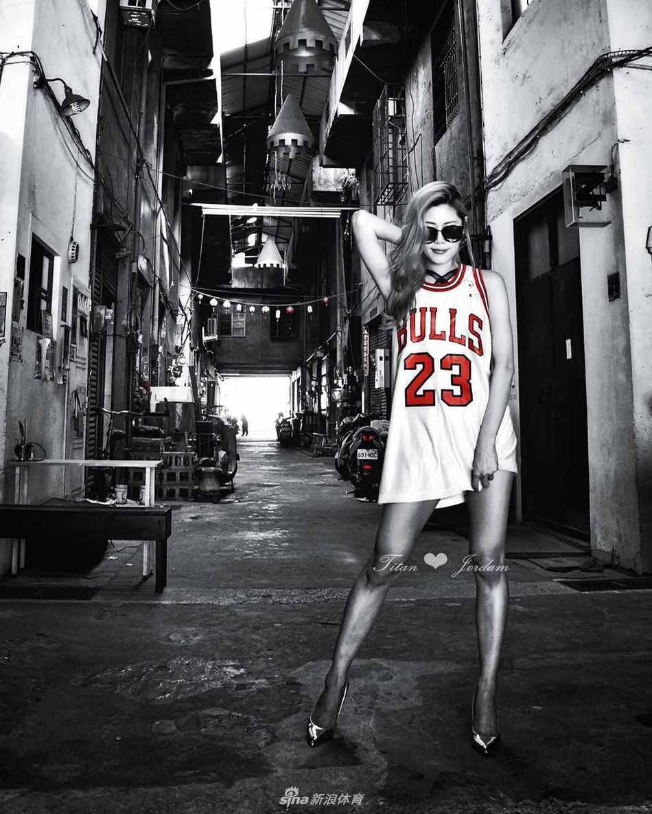 乔丹球衣和球鞋最配？长腿高跟了解一下