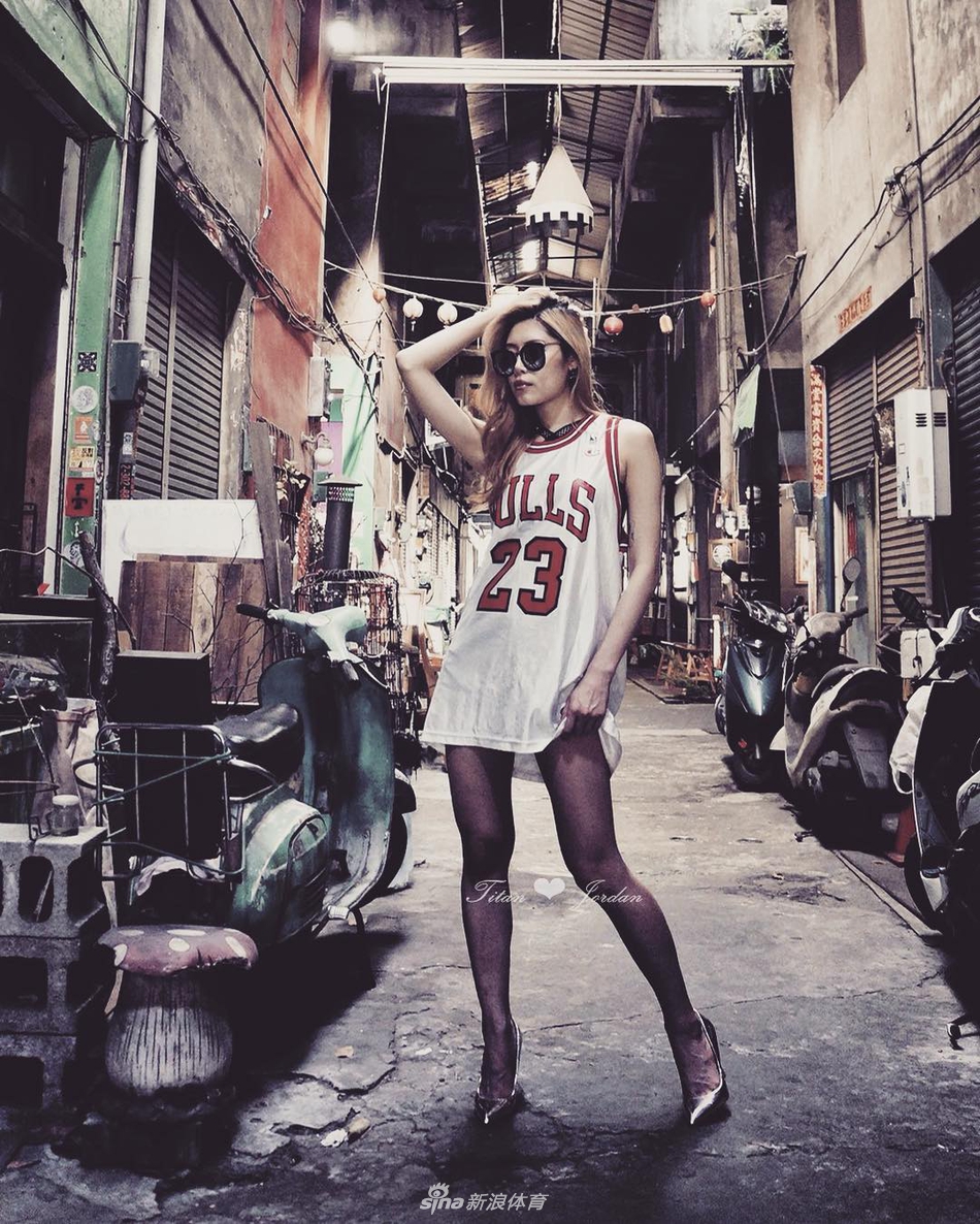 乔丹球衣和球鞋最配？长腿高跟了解一下