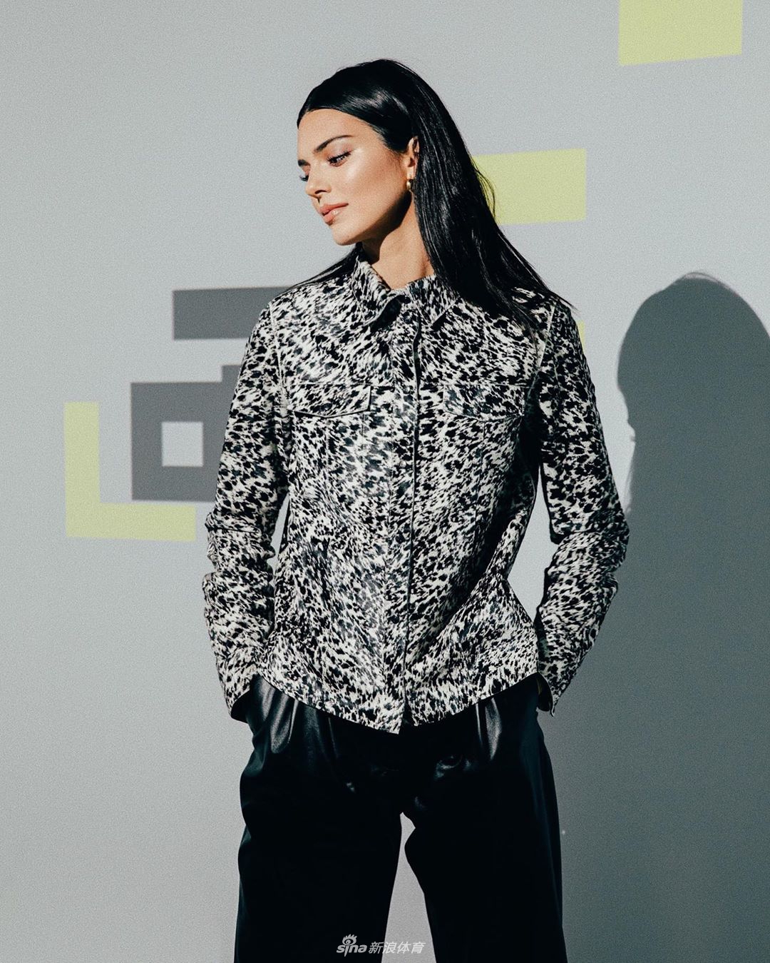 超模詹娜最新杂志写真 美腿满分诱惑