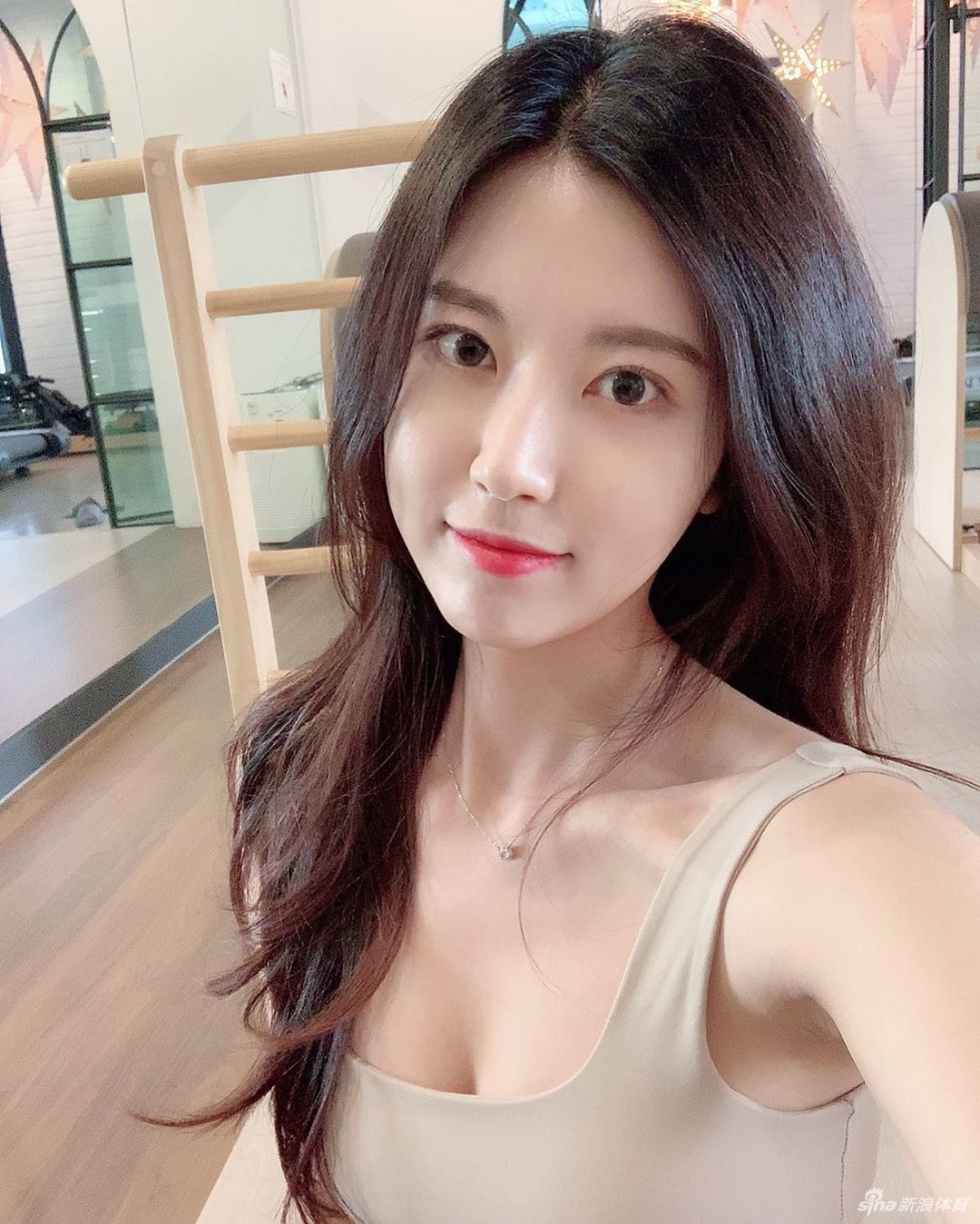 健身美女颇似高圆圆热爱普拉提 这身材什么水平