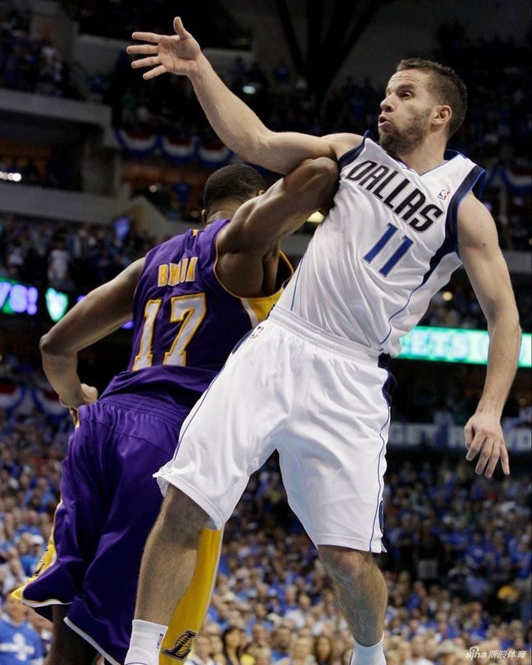 哪个动作最脏？阿泰肘击哈登 科比被锁喉倒地
