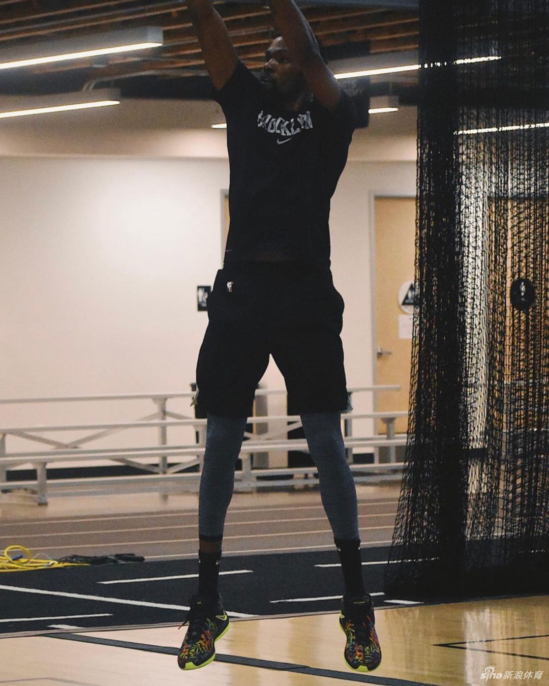 死神与德鲁大叔合体！杜兰特与欧文同场训练