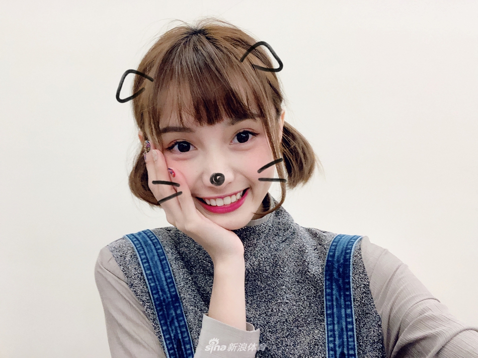 网红林小宅控腿美到爆 一字马秀大长腿