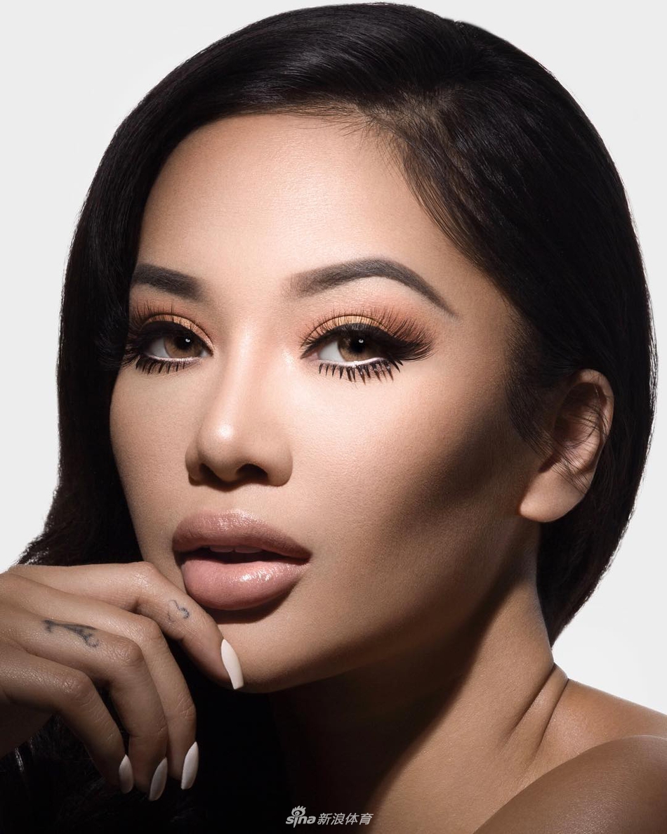 勇士性感模特女球迷私房写真