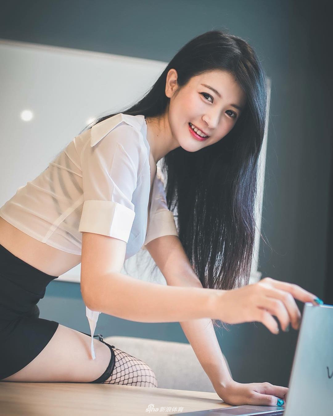 34D台妹身材火辣爱篮球爱运动