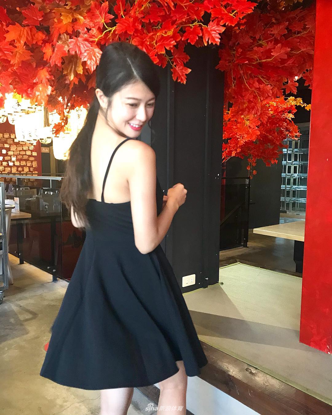 34D台妹身材火辣爱篮球爱运动