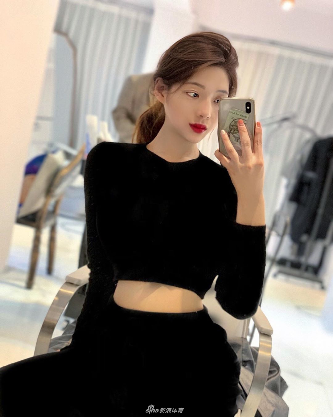 模特小姐姐喜欢唱跳rap和运动 身材太辣了