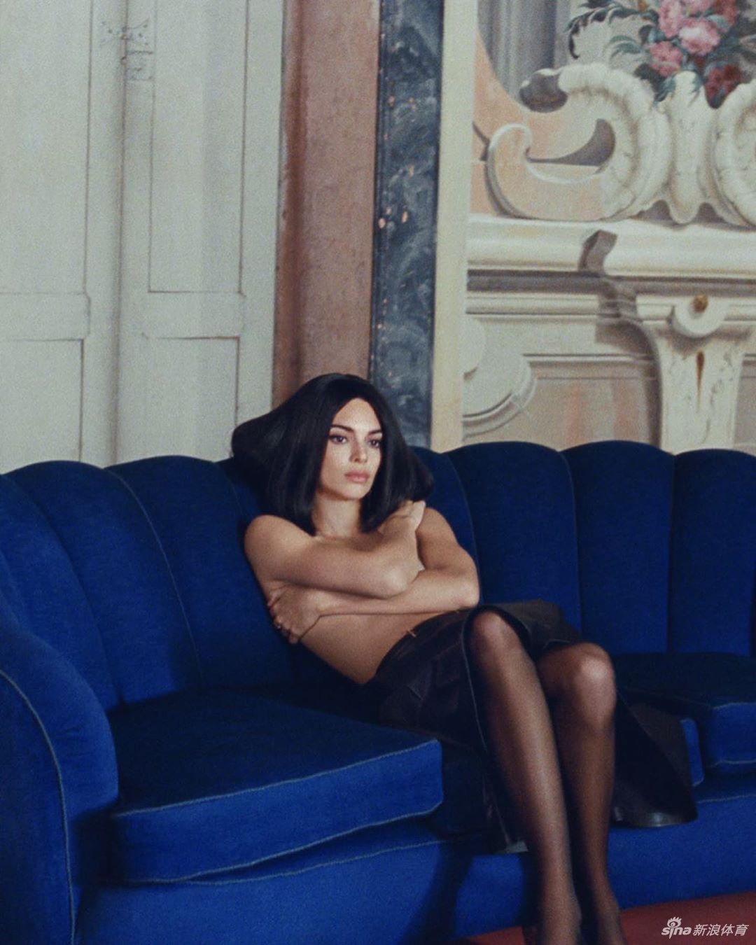 超级网红来了！76人球星西蒙斯女友詹娜杂志写真回顾