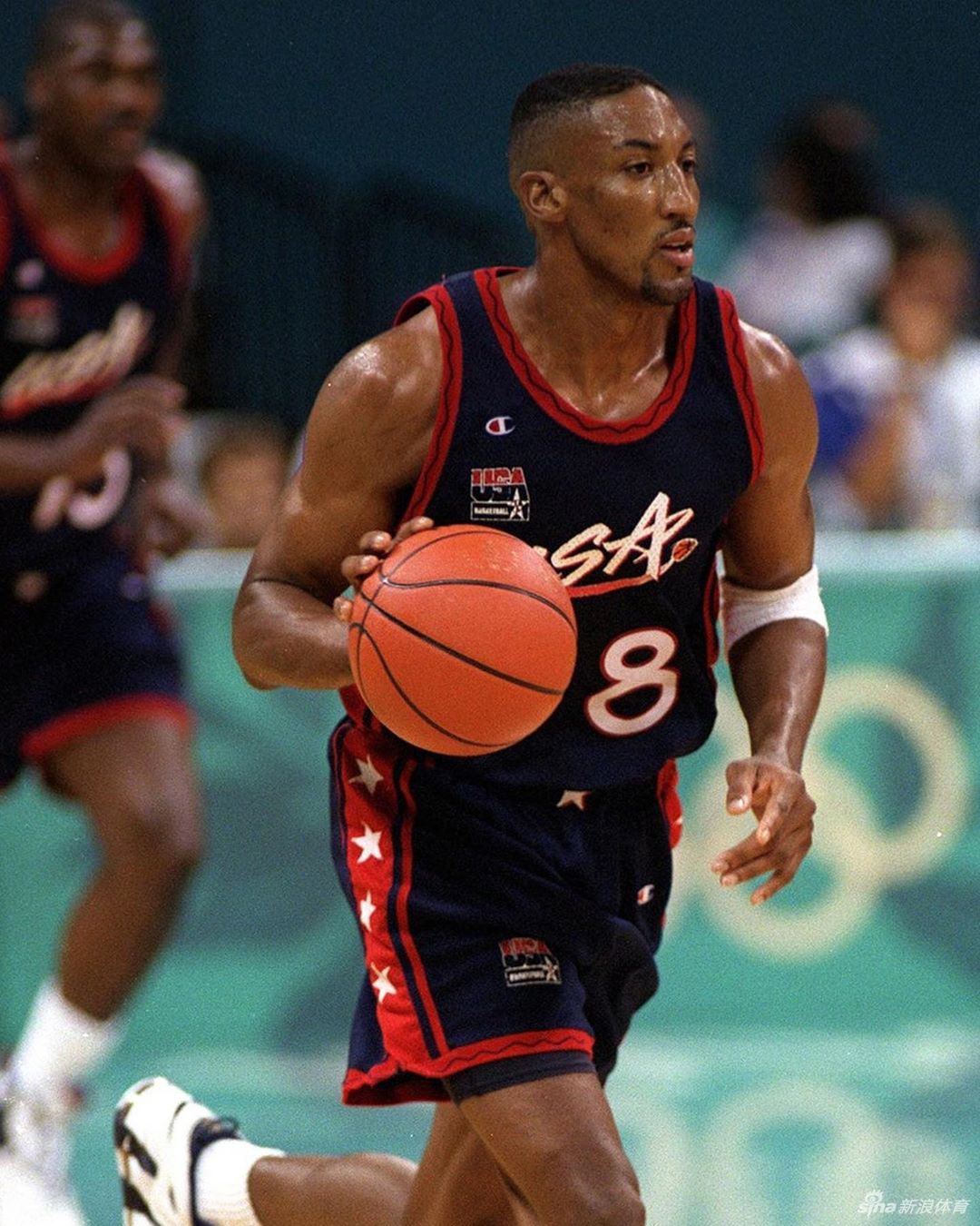 神的助手！皮蓬公牛时期各款球衣回顾