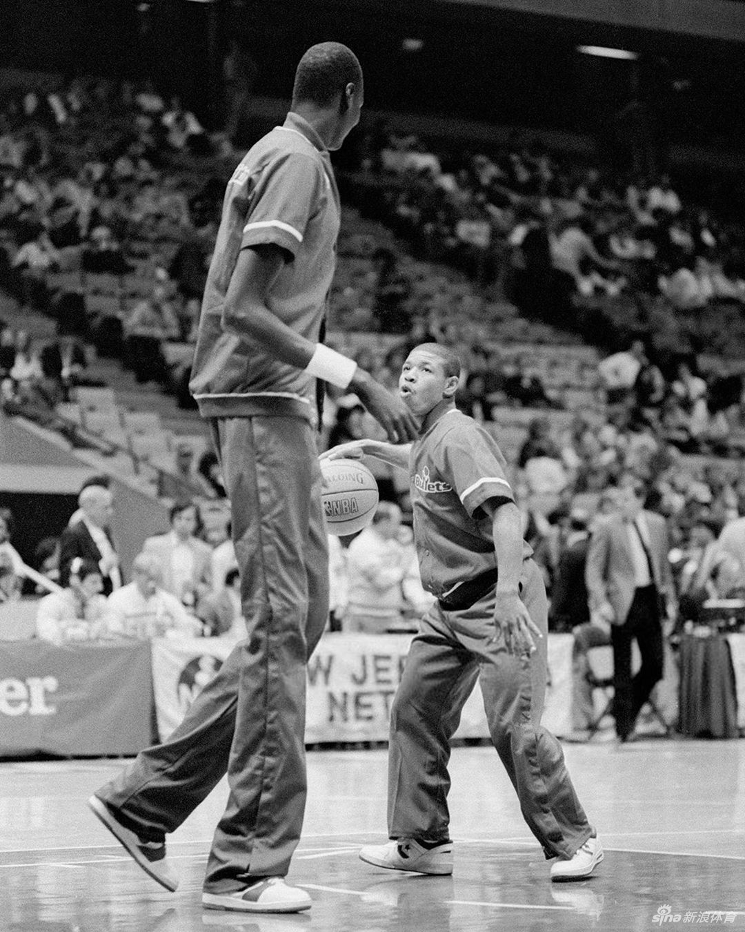 小虫博格斯老照片：NBA史上最矮球员 他防乔丹是什么画面