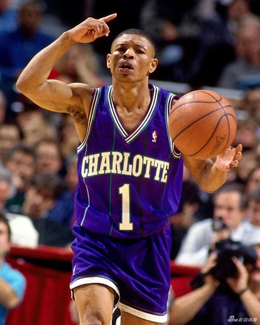 小虫博格斯老照片：NBA史上最矮球员 他防乔丹是什么画面