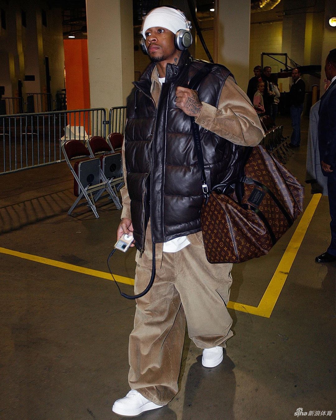 艾弗森老照片:费城3号精灵 他曾让乔丹科比服气