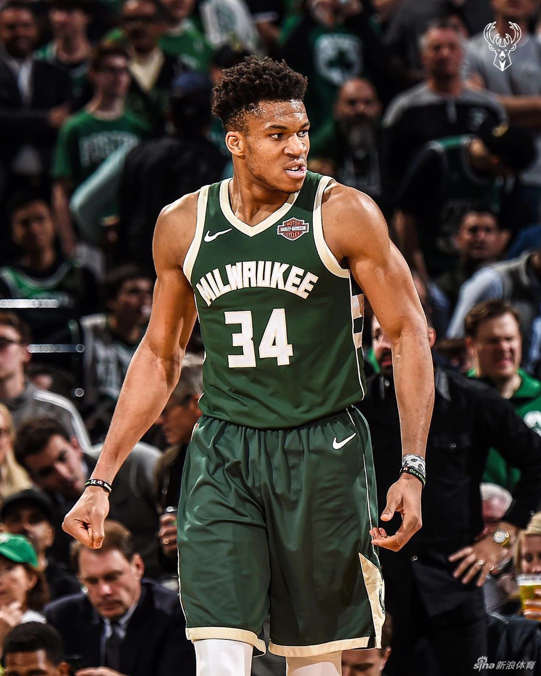 保罗召集詹皇杜兰特库里等超巨开电话会议 集体希望NBA复赛