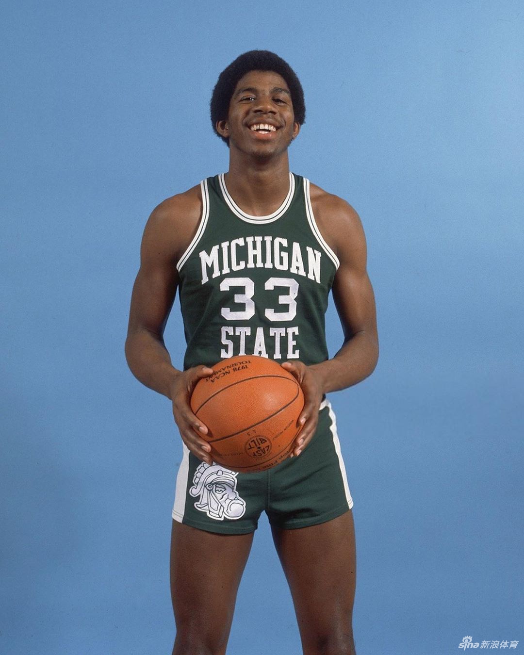 NBA球星大学时期青涩老照片 乔丹库里罗斯年少时光