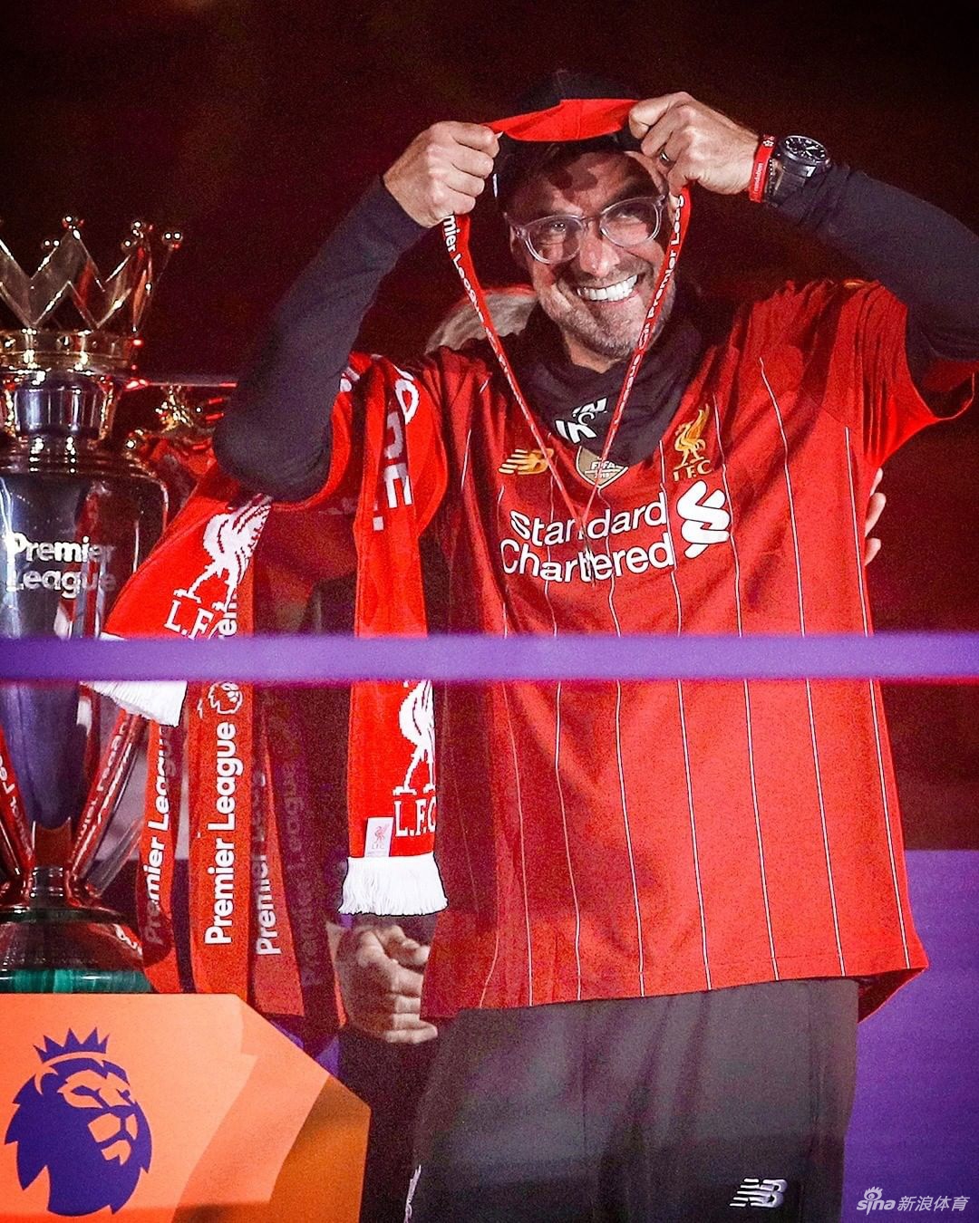 利物浦主教练克洛普获年度最佳教练