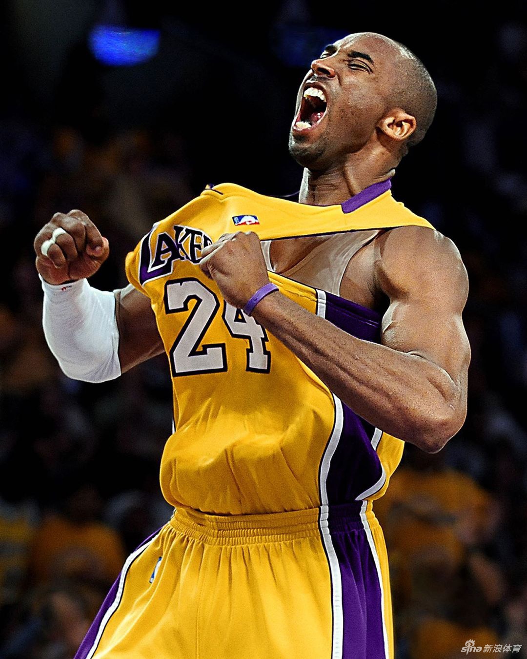 科比42岁生日快乐！全世界的球迷都想念你！